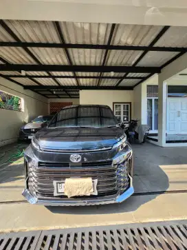 Toyota Voxy 2022 like New