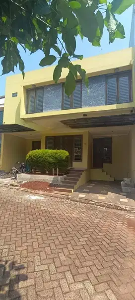 Dijual Rumah Di Puri Sriwedari Cibubur Akses Dekat LRT Harjamukti