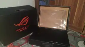 Asus Rog strik Core i7 gen 9 ,SSD 512, ram 8 gtx 1650 17,3 in144 hz