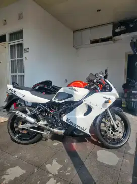 Kawasaki Ninja RR Old - Albino