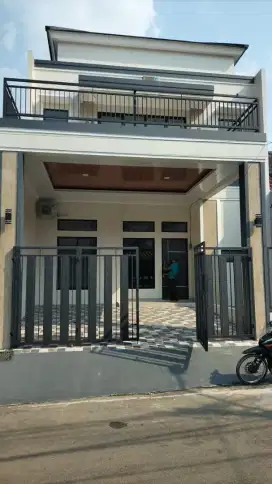 Rumah dijual siap huni di cluster lama Villa Melati Mas BSD