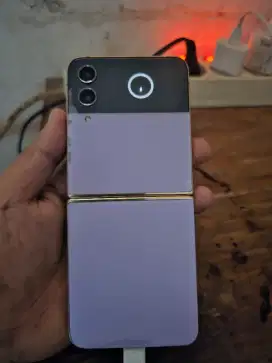 Samsung z flip 4 Ram 8/128