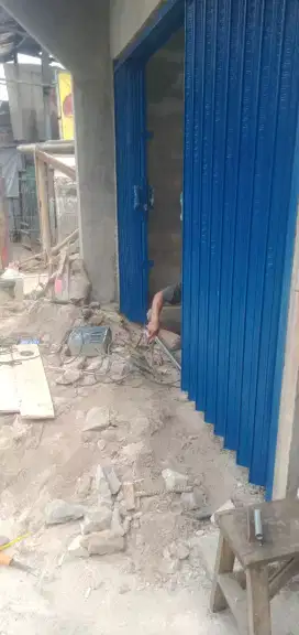 Rolling door dan folding gate