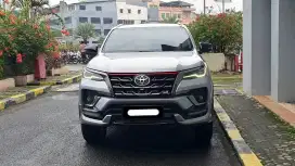 Toyota fortuner vrz gr sport diesel 2023 silver