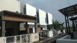 Rmh cantik murah strategis di Cisaranten Antapani dkt Arcamanik