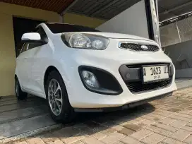 kIA PICANTO 2013 SE MT FULL ORIGINAL