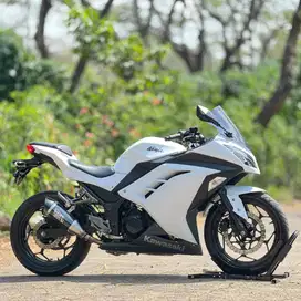 KAWASAKI NINJA 250 FI OLD PUTIH 2014 KM 7K PAJAK ON SIAP GAS