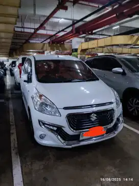 Ertiga Dreza 1.5 AT Putih 2018