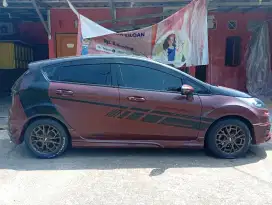 Ford Fiesta Trend 1.4 AT