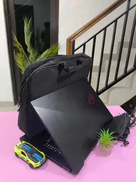 Laptop ASUS ROG ZEPHYRUS Ryzen 7 RAM 16GB GTX 1660Ti Vega 10
