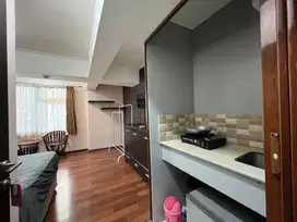 Studio apartemen kece buat kamu yg gamau tinggal di kostan