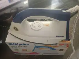 Seterika Miyako bekas