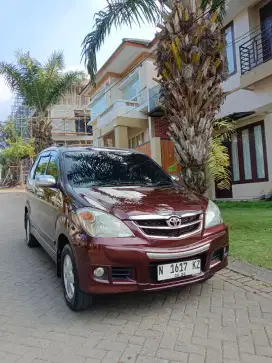 Avanza g mt 2010