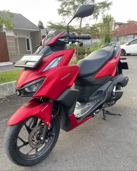 Honda Vario 160 CBS 2022 ISS KM 9rb original luar dan dalam antik