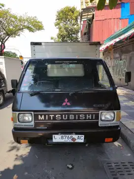 Mitsubishi L300 PU full box 2,5 disel 2005