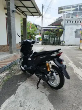 Honda beat deluxe tahun 2021 Kondisi bagus