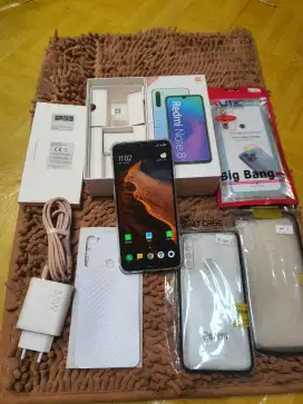 Redmi Note 8 RAM 4/64Gb Moonligt White Fullset Mulus Banyak Bonus