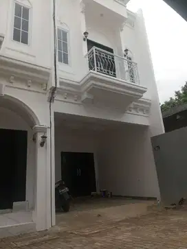 rumah mewah harga murah dekat pintu toll di jagakarsa