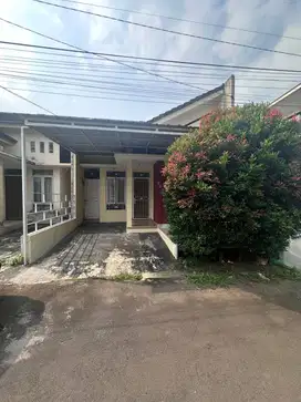 DIKONTRAKKAN RUMAH CLUSTER AMAN, NYAMAN, BEBAS BANJIR.