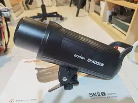 Paket Godox SK400II-V Studio Flash with LED Modeling Lamp