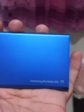 Samsung portable ssd t7 1tb baru