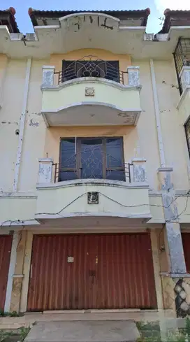 Disewakan Ruko siap huni 3 lantai Center Point Kenjeran