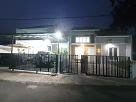 DKT RINGROAD UTARA  RUMAH CANTIK LUAS SIAP HUNI& SIAP BANGUN