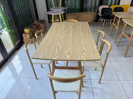 1 Set Meja makan
