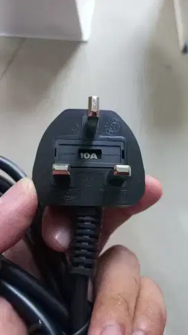 Kabel power CPU dan printer