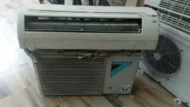 MENERIMA AC BEKAS