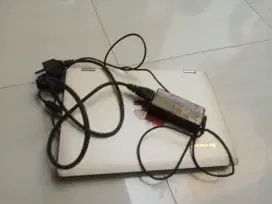 Saya jualin laptop