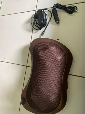 Alat pijat bantal