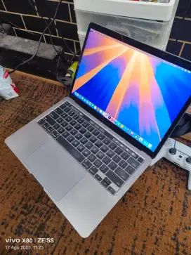 Macbook Pro 2020 Touchbar 512Gb Normal Bisa TT Pastinya