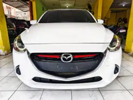 MAZDA 2 R SKYACTIVE AT 2017 MATIC LIKE NEW