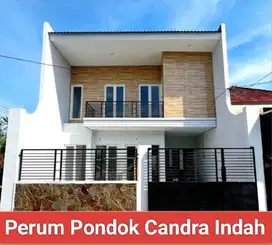 Rumah mewah baru 2lt Pondok Candra nanas dekat Sby