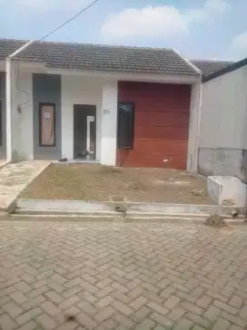 Di jual rumah standar di perumahan mutiara citra maja