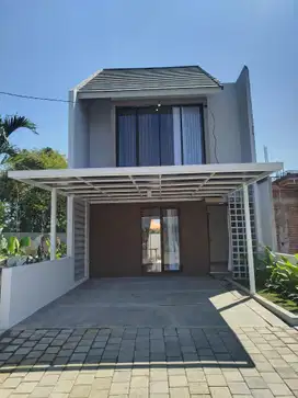 Di Jual Rumah 2 Lantai Modern Di Pusat Kota, 15 Menit Ke Surabaya