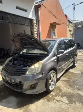 Livina XV 2010 automatic