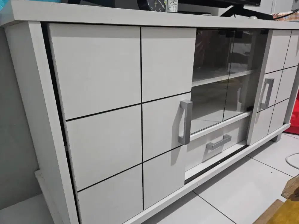 Meja TV / Rak TV / Bufet TV/ Lemari TV