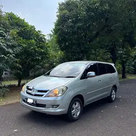 Innova G 2.0 MT 2005