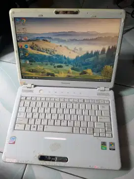 Laptop Toshiba Portege M800 Ram 4GB Minus Batre Aja Drop Sambil Cas