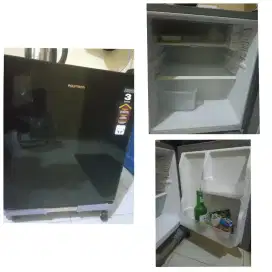 Jual kulkas mini bekas dan magicom mini bekas