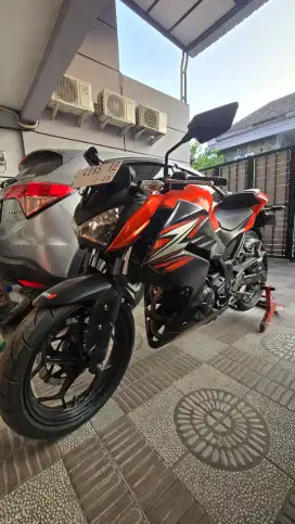 Kawasaki Z250 Orange km 18rb tg 1 Non ninja cbr MT25 R25