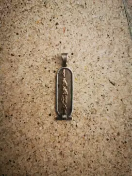 Bandul Kalung Langka Artefak Kuno