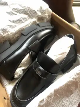 Sepatu wanita skena Steve madden ukuran 40