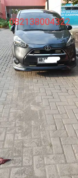 Toyota Sienta Plat AB
