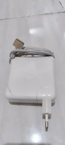 Jual carger laptop Apple