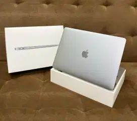 macbook Air M1 8/256 iBox Likenew