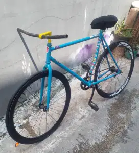 Sepeda fixie rem torpedo