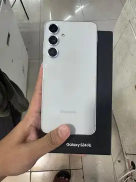Samsung Galaxy S24 FE White 8/256gb Fullset Mulus